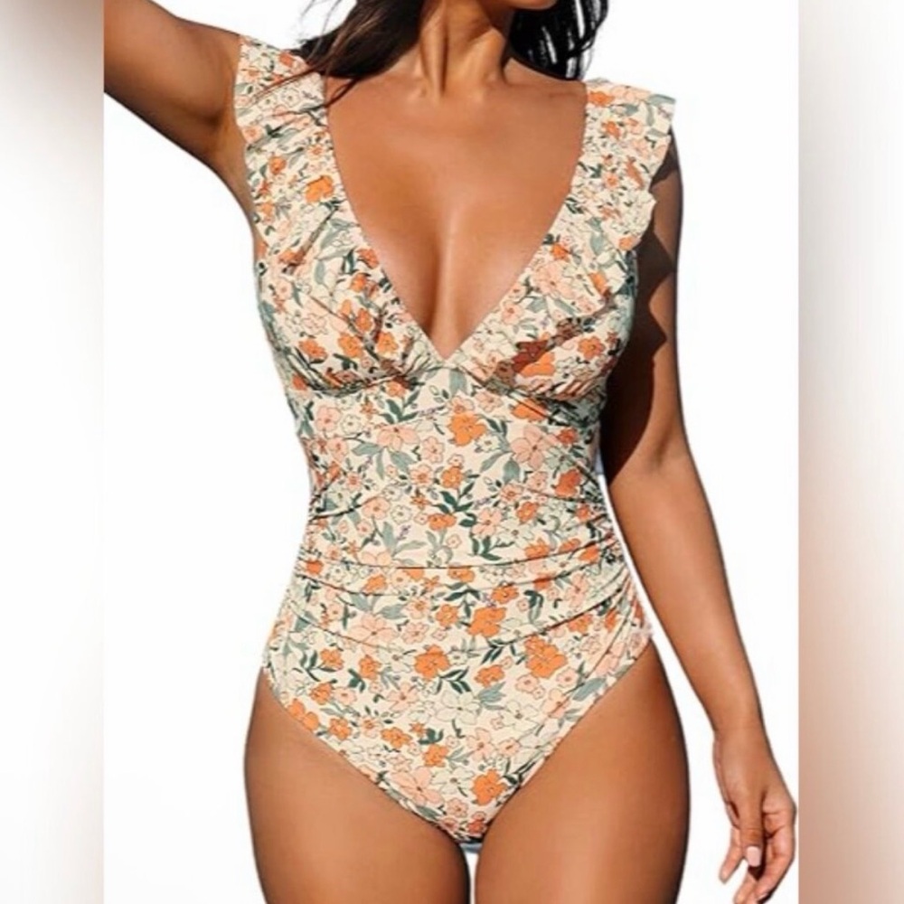 CUPSHE Women's Ruffled Floral One Piece Swimsuit V Neck Lace Up NWT Size XL
